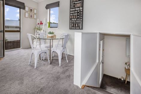 Photo of property in 5 Garboard Lane, Whitby, Porirua, 5024