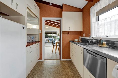 Photo of property in 23a Fulford Street, New Plymouth, 4310