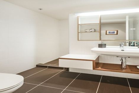 Photo of property in Piermont Apartments, 2a/82 Cable Street, Te Aro, Wellington, 6011