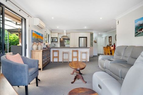 Photo of property in 5a Shanley Crescent, Waiuku, 2123