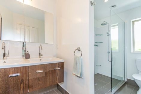 Photo of property in 21 Providence Place, Redwood, Christchurch, 8051