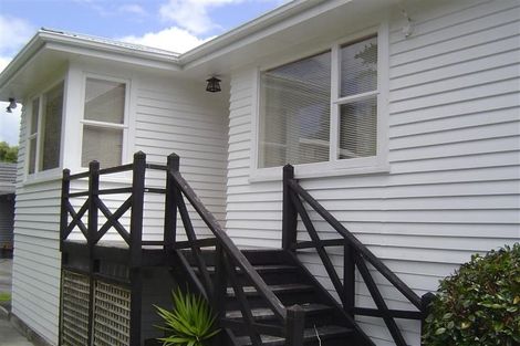 Photo of property in 5 Acacia Road, Torbay, Auckland, 0632