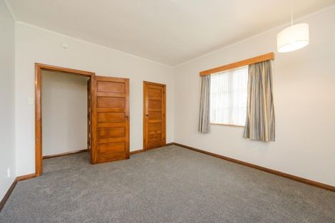 Photo of property in 4 Savage Crescent, West End, Palmerston North, 4412