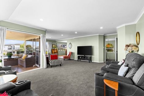 Photo of property in 76a Churchill Drive, Taradale, Napier, 4112