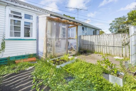 Photo of property in 2/5 Totara Street, Trentham, Upper Hutt, 5018