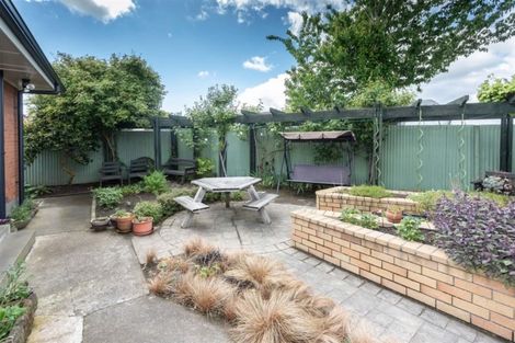 Photo of property in 17 Bencard Place, Hoon Hay, Christchurch, 8025