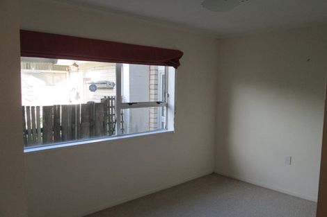 Photo of property in 3 Rika Place, Kawaha Point, Rotorua, 3010