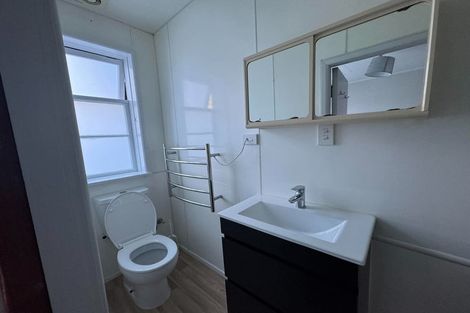 Photo of property in 63 Norton Park Avenue, Fairfield, Lower Hutt, 5011
