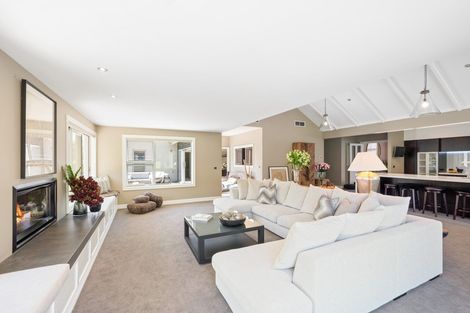 Photo of property in 9 Hollyhock Lane, Wanaka, 9305