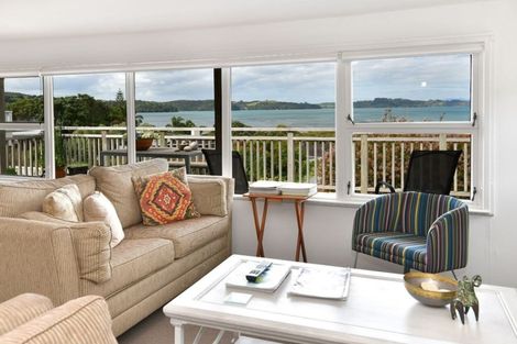 Photo of property in 6a Piccadilly Circus, Snells Beach, 0920