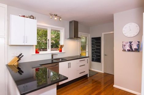 Photo of property in 2 Springbank Street, Bryndwr, Christchurch, 8053