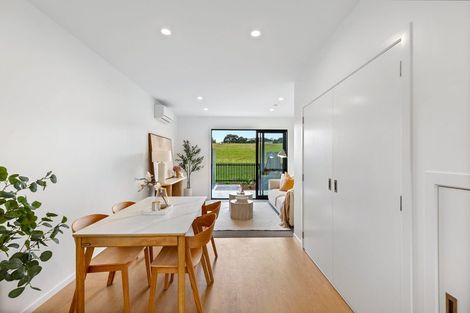 Photo of property in 19 Taiko Lane, Glenfield, 0629