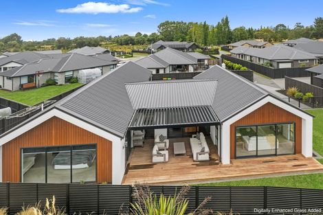 Photo of property in 17 Angus Place, Rangiora, 7400