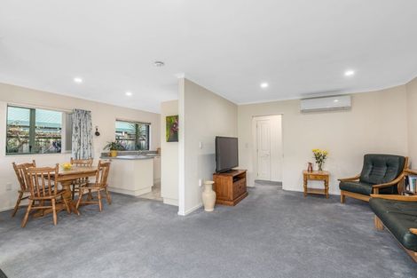 Photo of property in Redwood Village, 9/42 Main Road, Tawa, Wellington, 5028