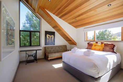 Photo of property in 21 Mount Iron Drive, Wanaka, 9305