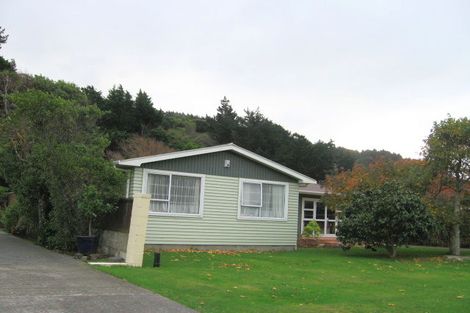 Photo of property in 13 Nathan Street, Tawa, Wellington, 5028