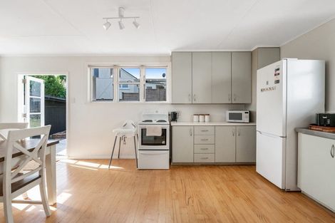 Photo of property in 38 Puriri Street, Helensville, 0800