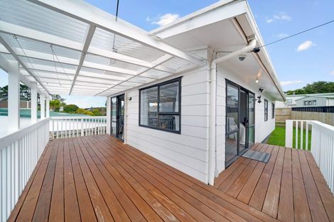Photo of property in 1/40c West Coast Road, Glen Eden, Auckland, 0602