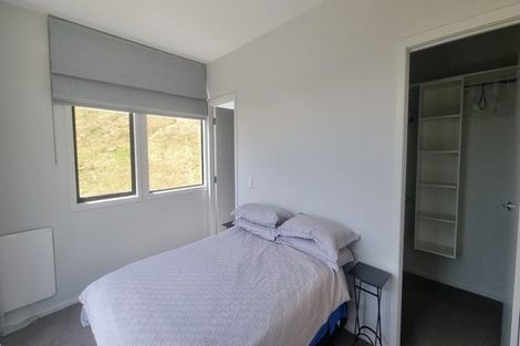 Photo of property in 16 Kinross Lane, Jacks Point, Queenstown, 9371