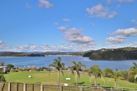 Photo of property in 1/5 Seaview Avenue, Northcote, Auckland, 0627