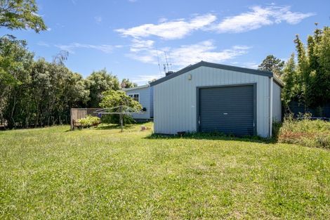 Photo of property in 23 Pipiroa Road, Ngatea, 3503