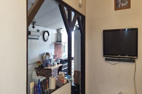 Photo of property in 150 Wirihana Road, Hawera, 4674