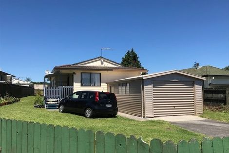 Photo of property in 2/10 Ebenezer Way, Clendon Park, Auckland, 2103