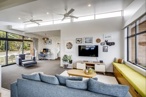 Photo of property in 13 Havelock Road, Hospital Hill, Napier, 4110