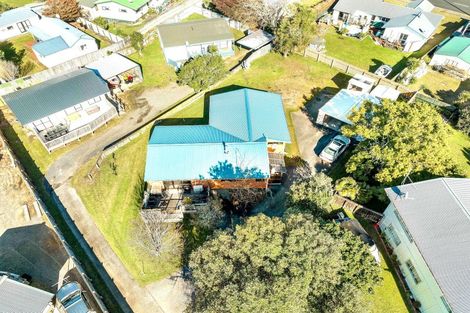 Photo of property in 143 Lorraine Place, Whangamata, 3620