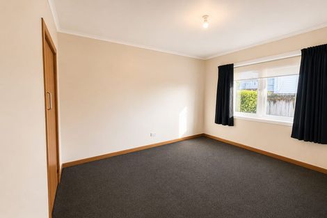 Photo of property in 13 Tiki Street, New Lynn, Auckland, 0600