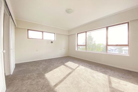 Photo of property in 2 Hogan Street, Pukekohe, 2120