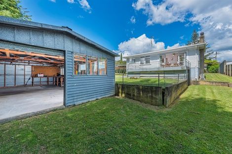 Photo of property in 40 Lowtherhurst Road, Massey, Auckland, 0614