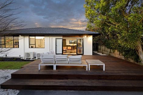 Photo of property in 2/74a Jeffreys Road, Fendalton, Christchurch, 8052