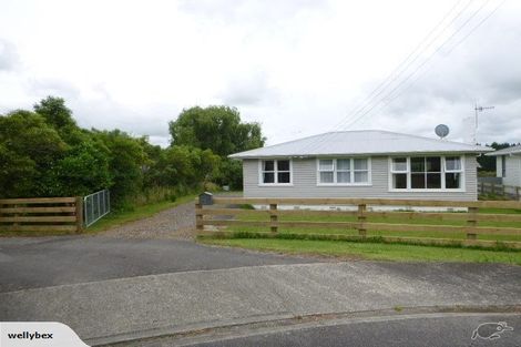 Photo of property in 1 Julyan Street, Shannon, 4821