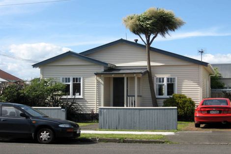 Photo of property in 10 Lowther Street, Whanganui, 4500