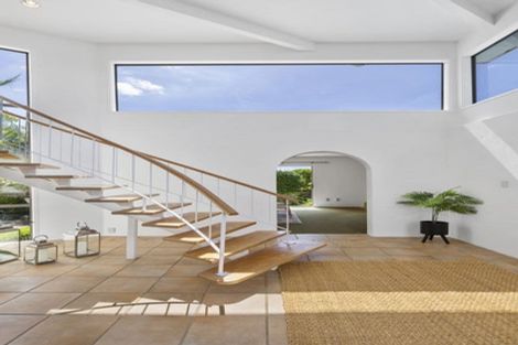 Photo of property in 825 Beach Road, Browns Bay, Auckland, 0630