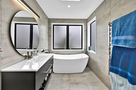 Photo of property in 14 Waitaha Place, Bell Block, New Plymouth, 4312