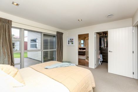Photo of property in 1375 Carrington Road, Hurworth, New Plymouth, 4371