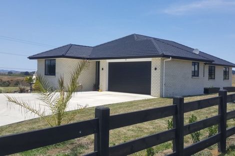 Photo of property in 49 Te Ara Aukati Terrace, Pokeno, 2471