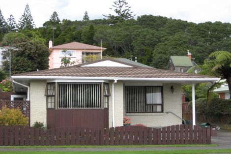 Photo of property in 38a Gilbert Street, New Plymouth, 4310