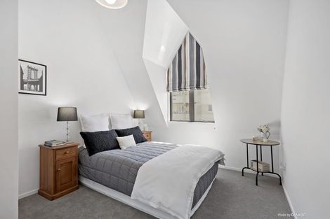 Photo of property in 1 Austin Street, Mount Victoria, Wellington, 6011