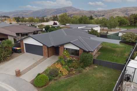 Photo of property in 3 Jelley Place, Cromwell, 9310