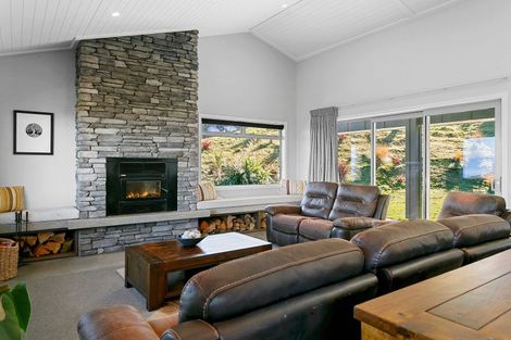 Photo of property in 71 Ross Rise, Kinloch, Taupo, 3385