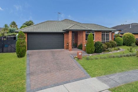 Photo of property in 19 Carrington Drive, Papamoa Beach, Papamoa, 3118