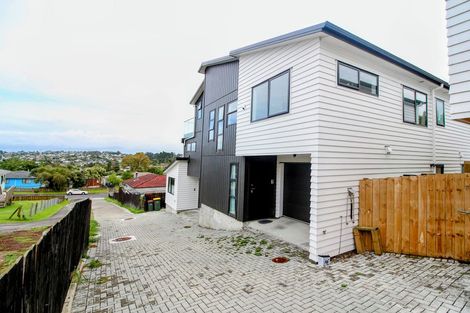 Photo of property in 59b Cedar Heights Avenue, Massey, Auckland, 0614