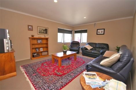 Photo of property in 30 Hitiri Road, Kinloch, Taupo, 3377
