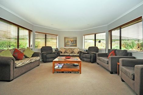 Photo of property in 6 O'sullivan Place, Waiuku, 2123