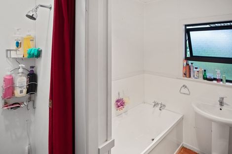 Photo of property in 12 Sholson Street, Putaruru, 3411