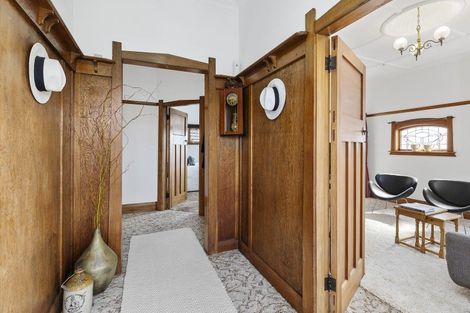 Photo of property in 39 Sutherland Crescent, Melrose, Wellington, 6023