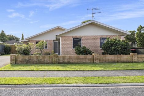Photo of property in 15 Pembroke Drive, Bethlehem, Tauranga, 3110